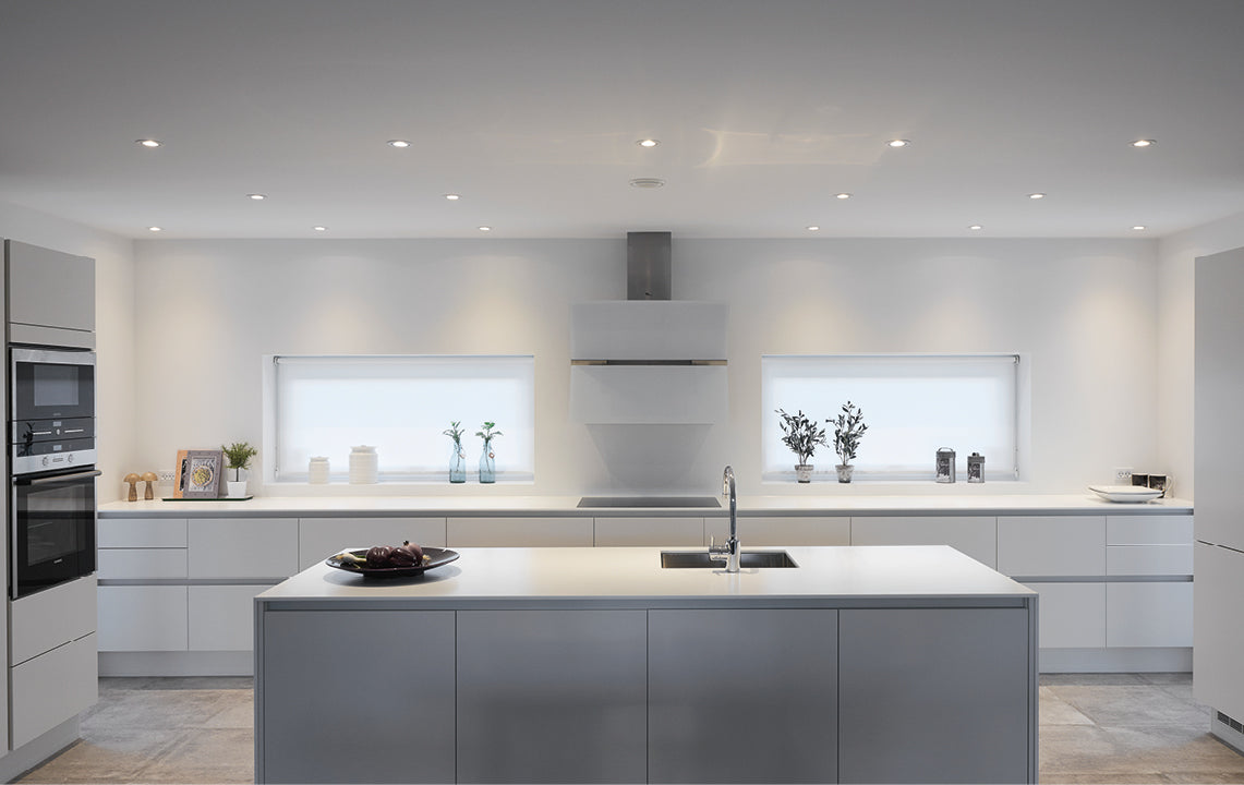 GU10 vai integroitu LED alasvalossa?